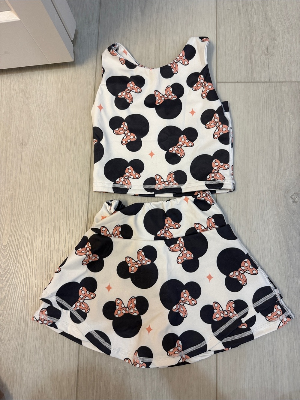 Kids Minnie Mouse Print Tank Top & Skort Set - White/Black/Pink